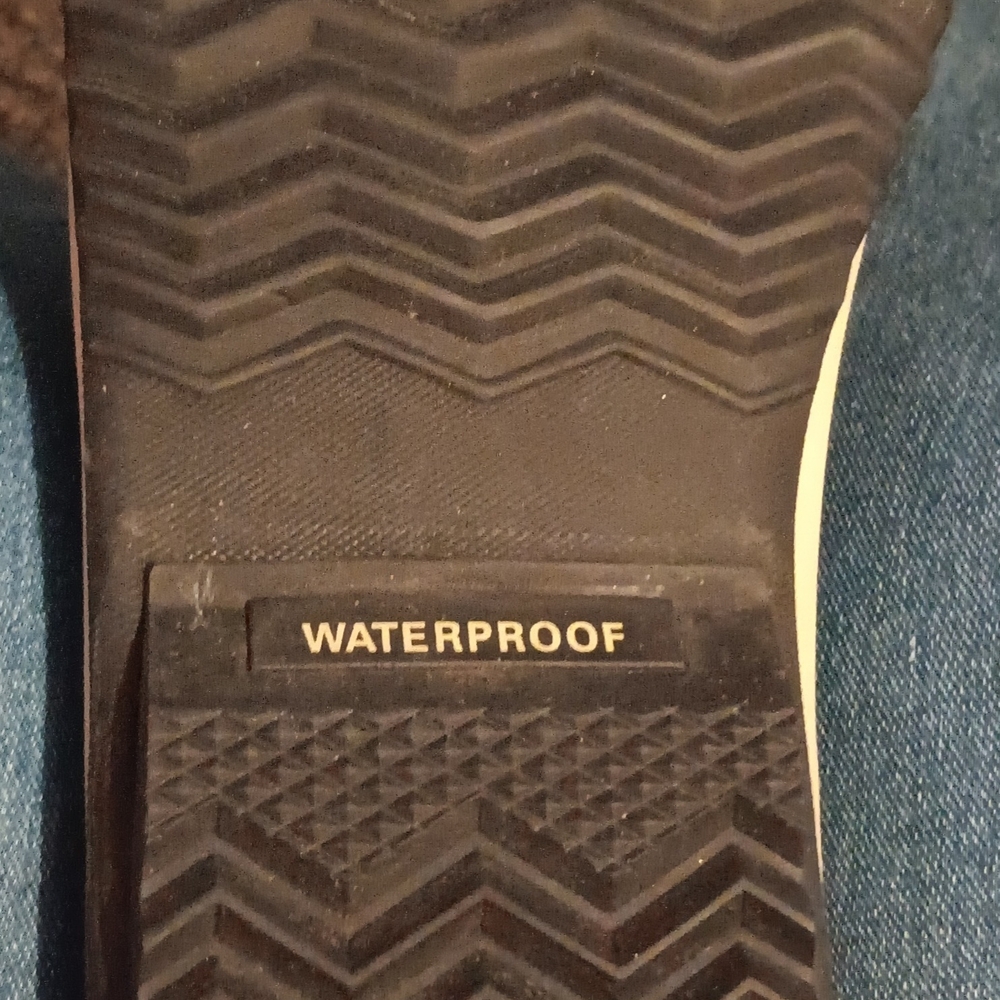 Sorel Black and Gray Lace Up Boots - Picture 11 of 13